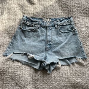 NEVER WORN Size 28 Abercrombie & Fitch High Rise Mom Shorts